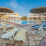 فندق Pyli Bay 3*