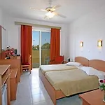 Pyli Bay 3* Marmári