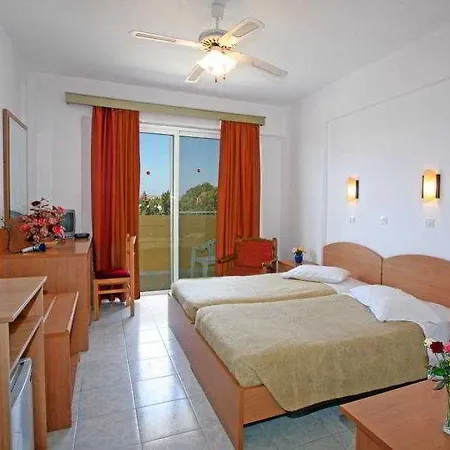 Pyli Bay 3* Marmári