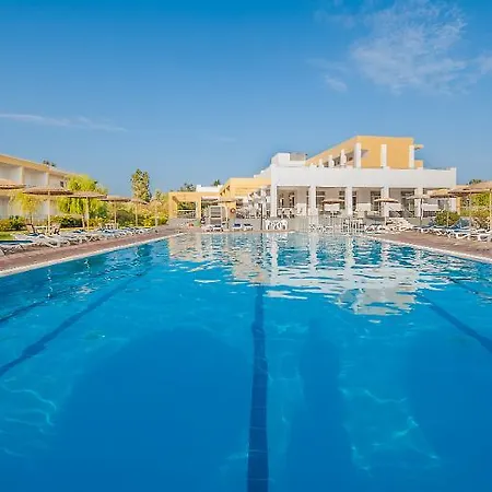 Pyli Bay Hotell