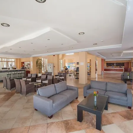 Pyli Bay Hotell