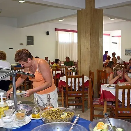 Pyli Bay Hotell